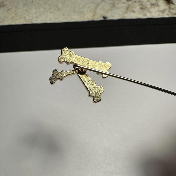 Letter / Initial K Monogram Lapel Stick Pin Gold Tone Metal - Picture 4 of 7